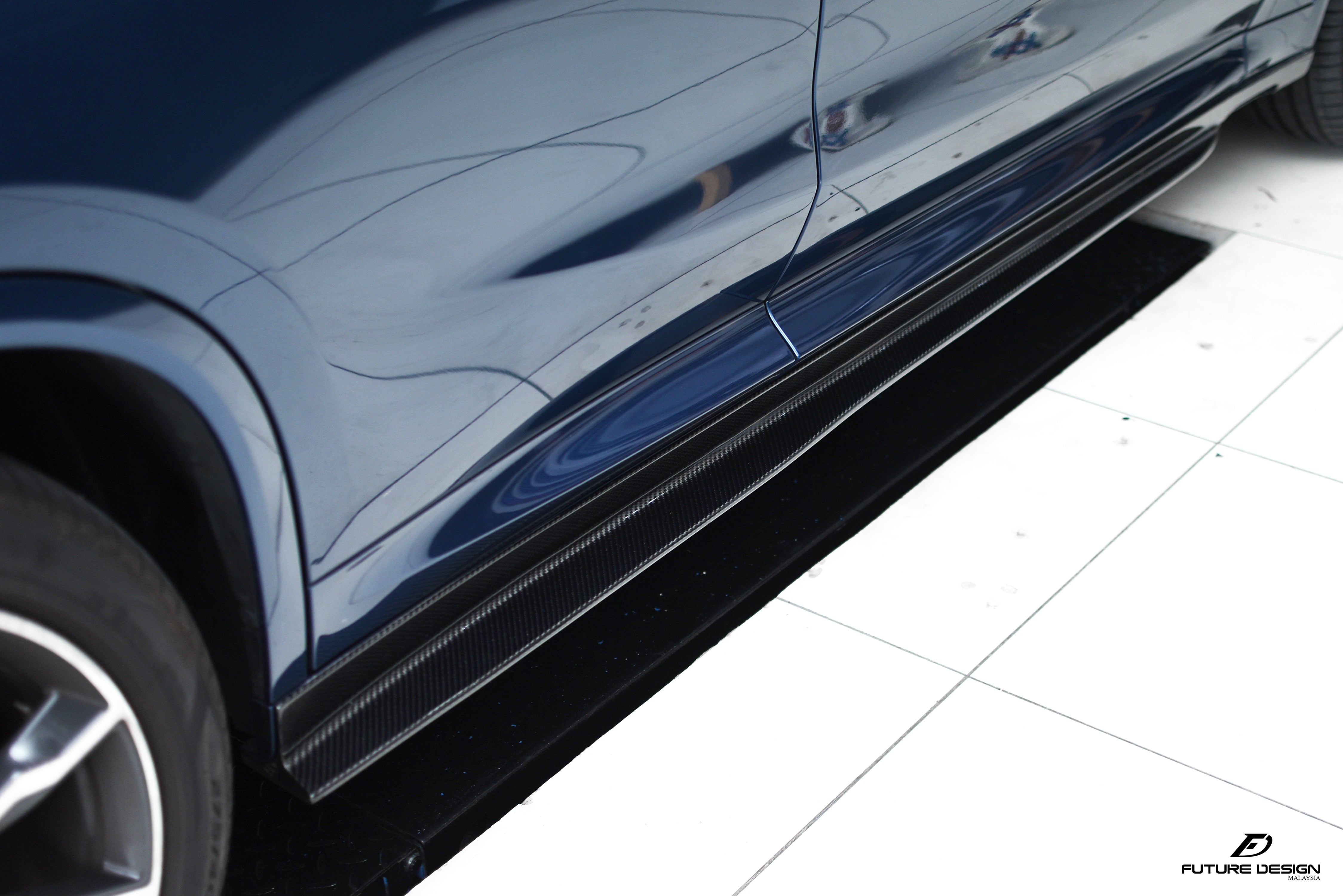 Future Design FD Carbon Fiber SIDE SKIRTS for BMW X4 & X4M G02 F98 & X3 & X3M G01 F97 2019-ON