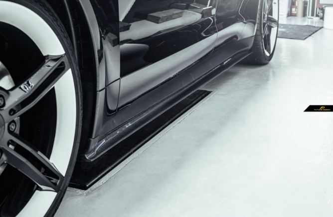 Future Design FD Carbon Fiber SIDE SKIRTS for Porsche Taycan Base & 4S & Turbo & Turbo S