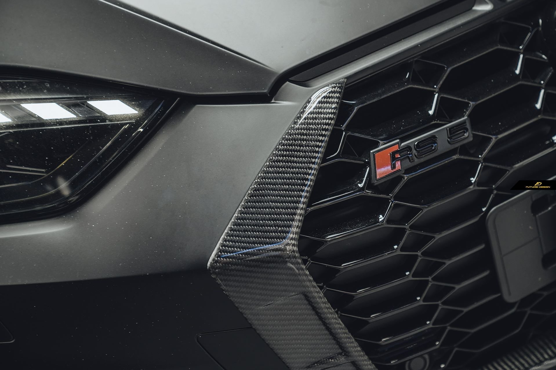 Future Design Carbon Fiber FRONT GRILL SIDE OVERLAY TRIM - "Blaze kit" for Audi RS5 B9.5 2020+