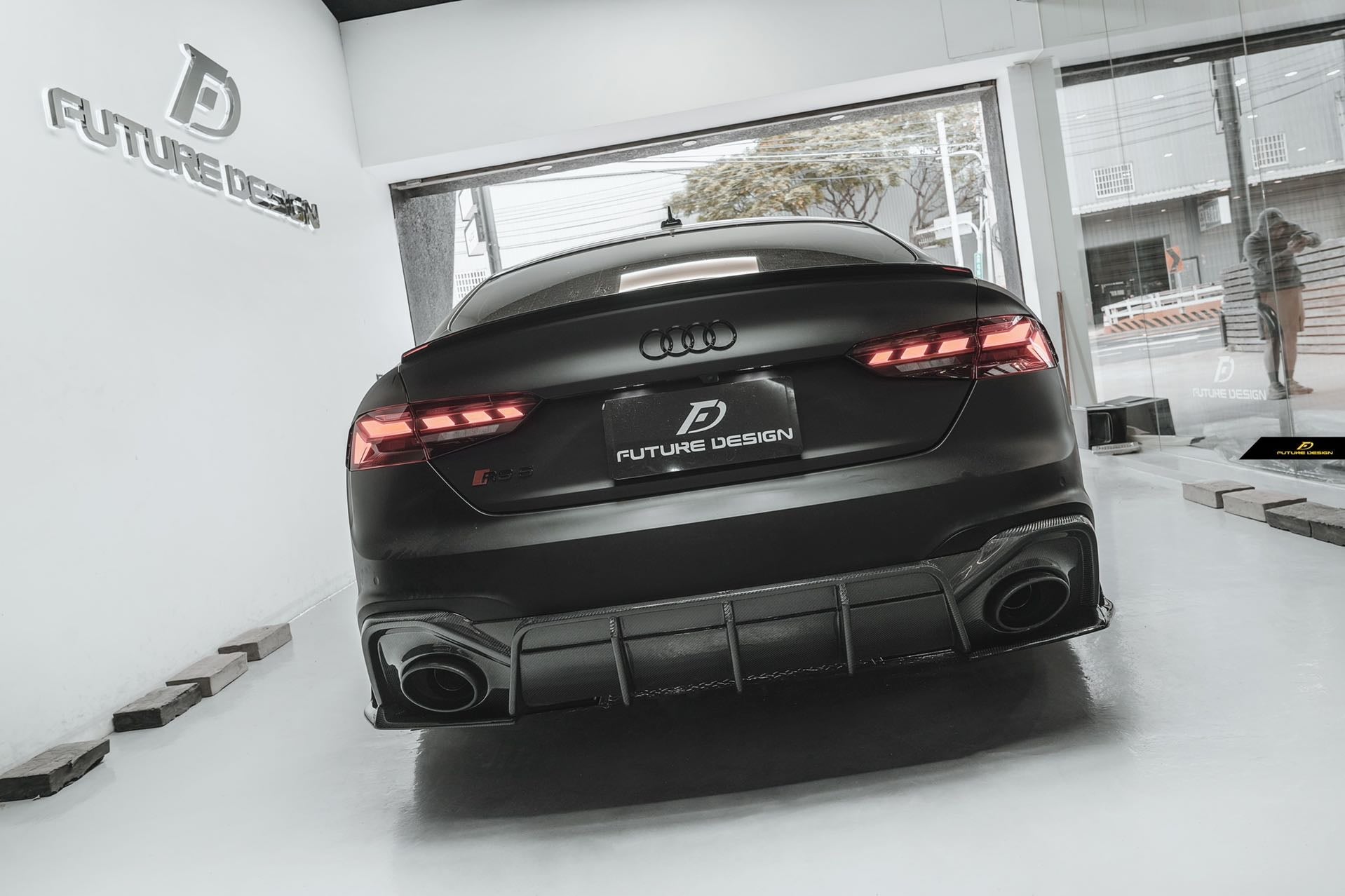 Future Design Carbon Fiber REAR DIFFUSER & REAR CANARDS - "Blaze kit" for Audi RS5 B9.5 2020-2022